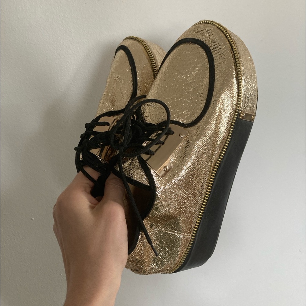 Gold Zipper Platform Women's Shoes size 8